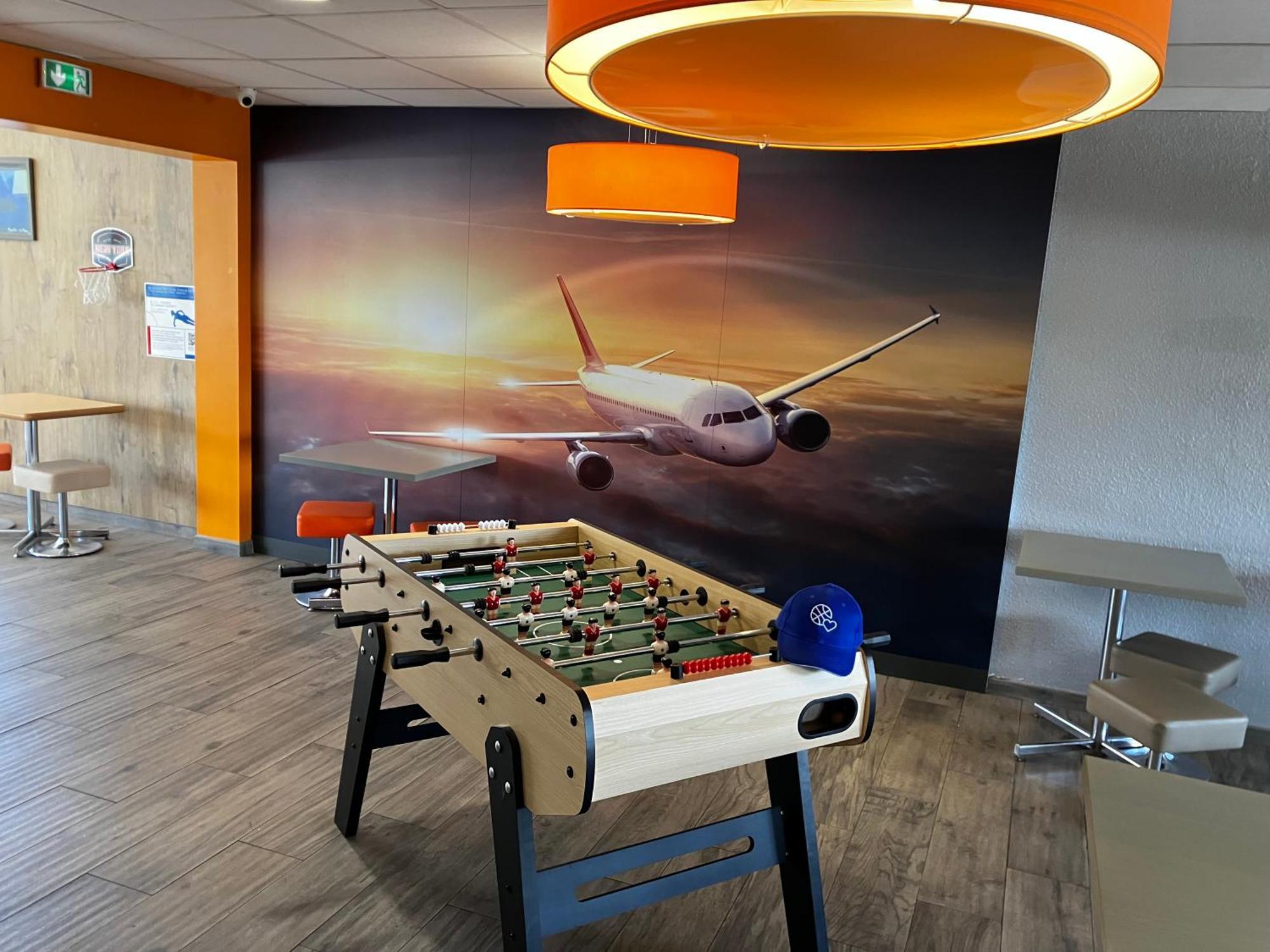 Ibis Budget Marseille Aeroport Provence Vitrolles  Ngoại thất bức ảnh