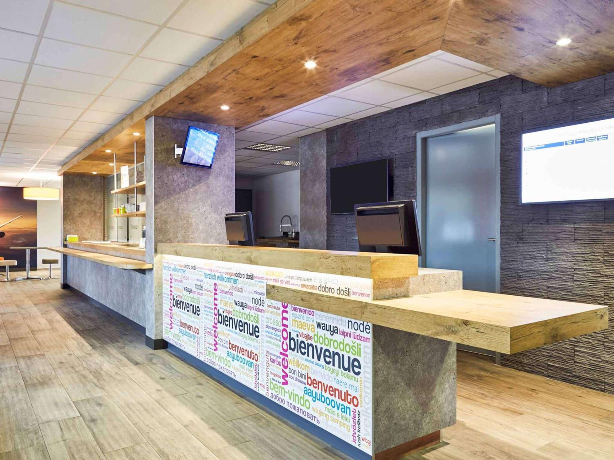 Ibis Budget Marseille Aeroport Provence Vitrolles  Ngoại thất bức ảnh